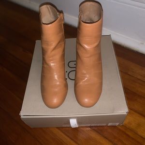Urban Outfitters Nola Eel Boot in Camel, US 7